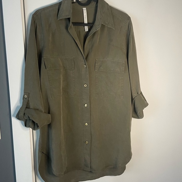 Utility Button-Up- The Group by Babaton - Aritzia- Monterey - XS - Picture 3 of 8